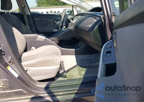 2013 Toyota Prius Three z USA, uszkodzony, nr VIN JTDKN3DU4D1618964